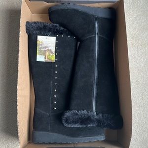 New Bearpaw Dorothy Black Knee-High Boots Size 6